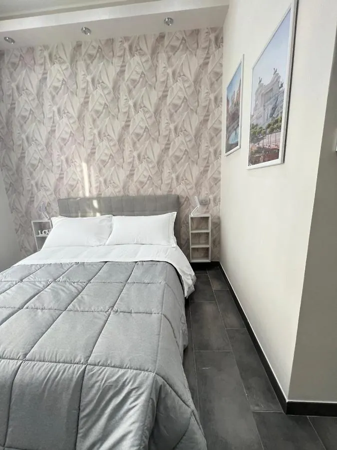 Julia Luxury Suite ローマ ゲストハウス