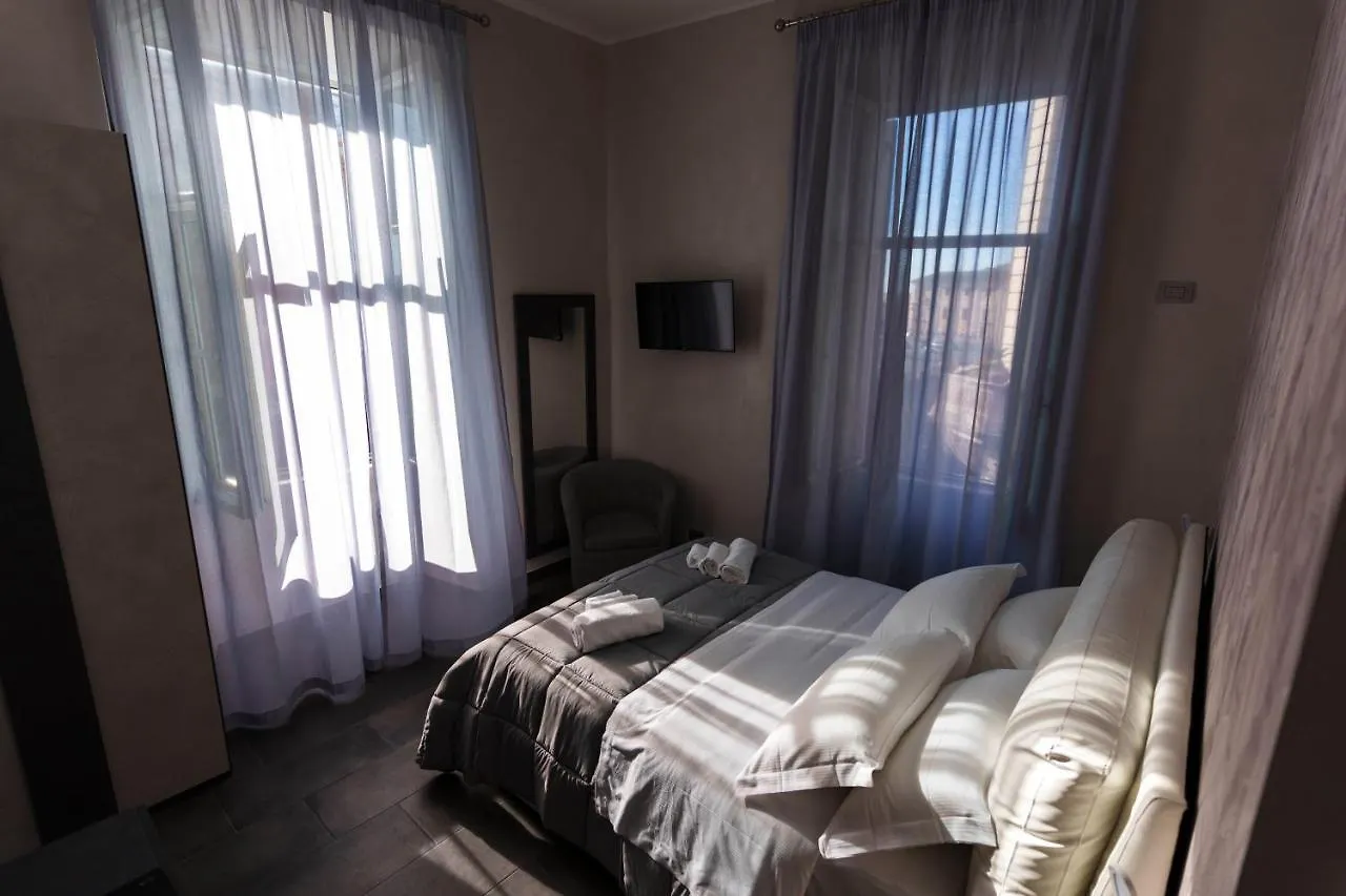 Julia Luxury Suite ローマ ゲストハウス