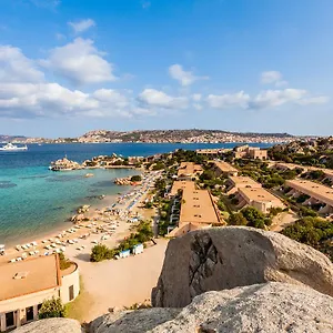 https://santo-stefano-resort.in-sardinia.net