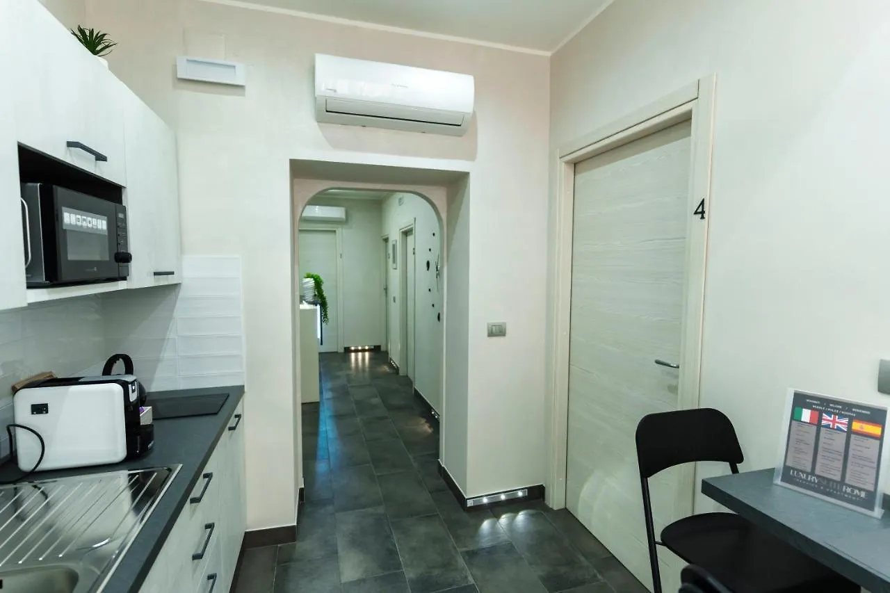 Julia Luxury Suite Rzym 0*,  Włochy